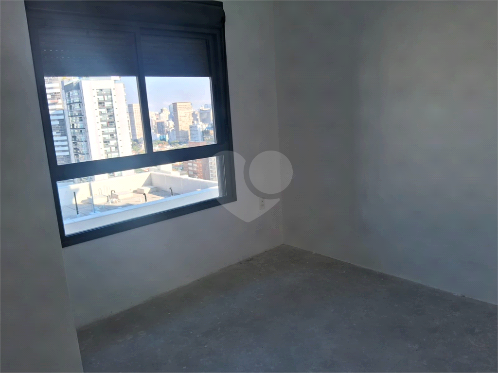 APARTAMENTO em PINHEIROS