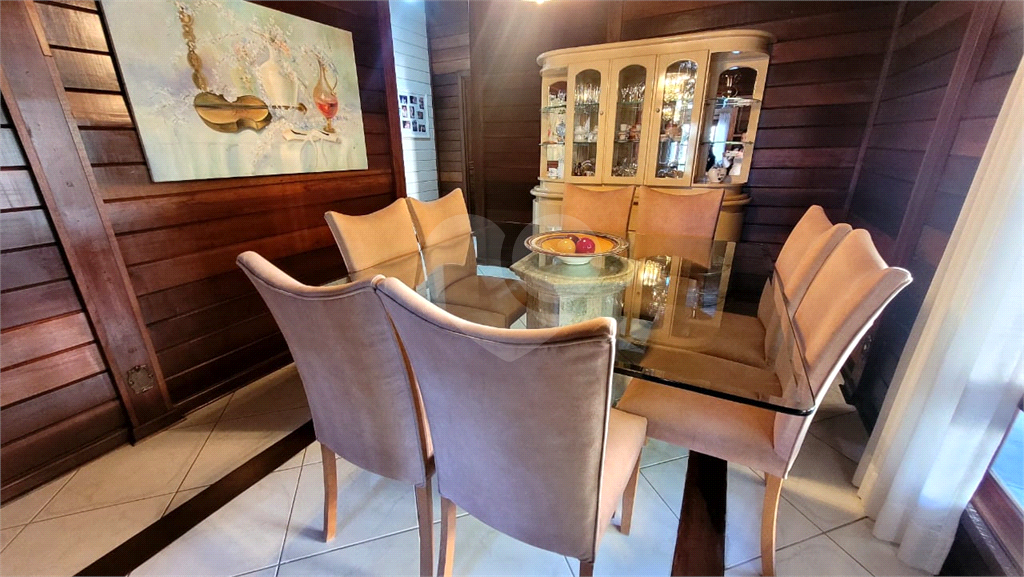 Casa de Condomínio à venda com 4 quartos, 360m² - Foto 12