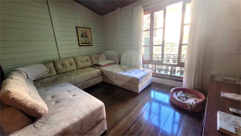 Casa de Condomínio à venda com 4 quartos, 360m² - Foto 13