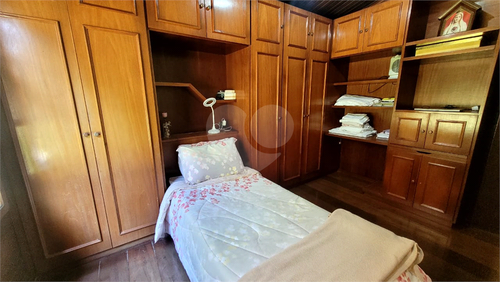 Casa de Condomínio à venda com 4 quartos, 360m² - Foto 19