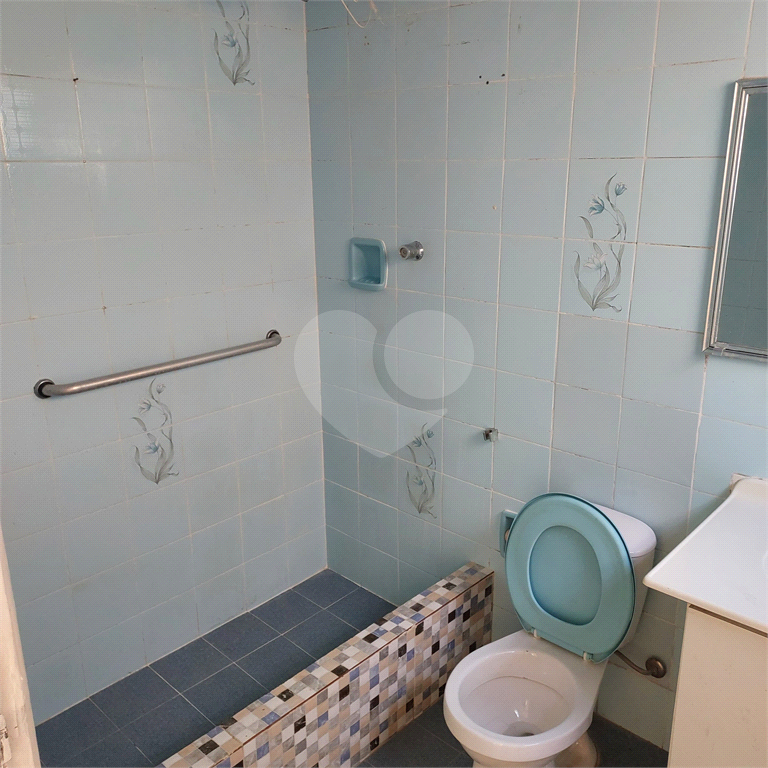 Casa ampla p/ locação no Jardim da Saúde, 2 dorms + garagem