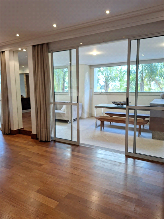 Apartamento Garden para venda ou locação no Brooklin