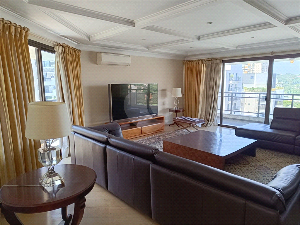 Apartamento em Higienópolis com 4 suites, 4 vagas, 431 m2