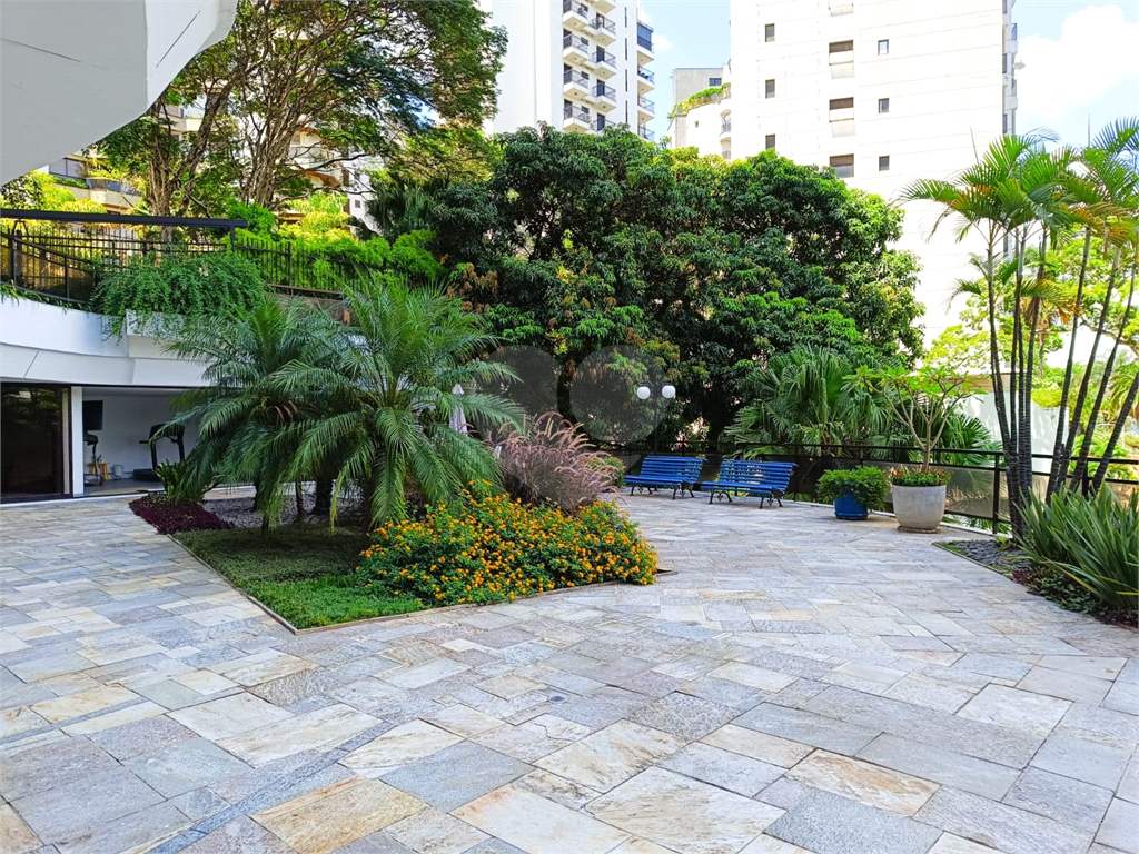 Apartamento em Higienópolis com 4 suites, 4 vagas, 431 m2