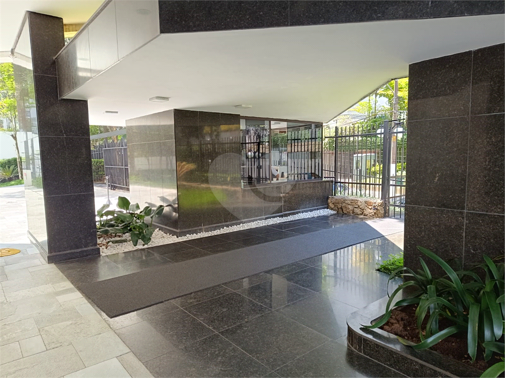 Apartamento em Higienópolis com 4 suites, 4 vagas, 431 m2