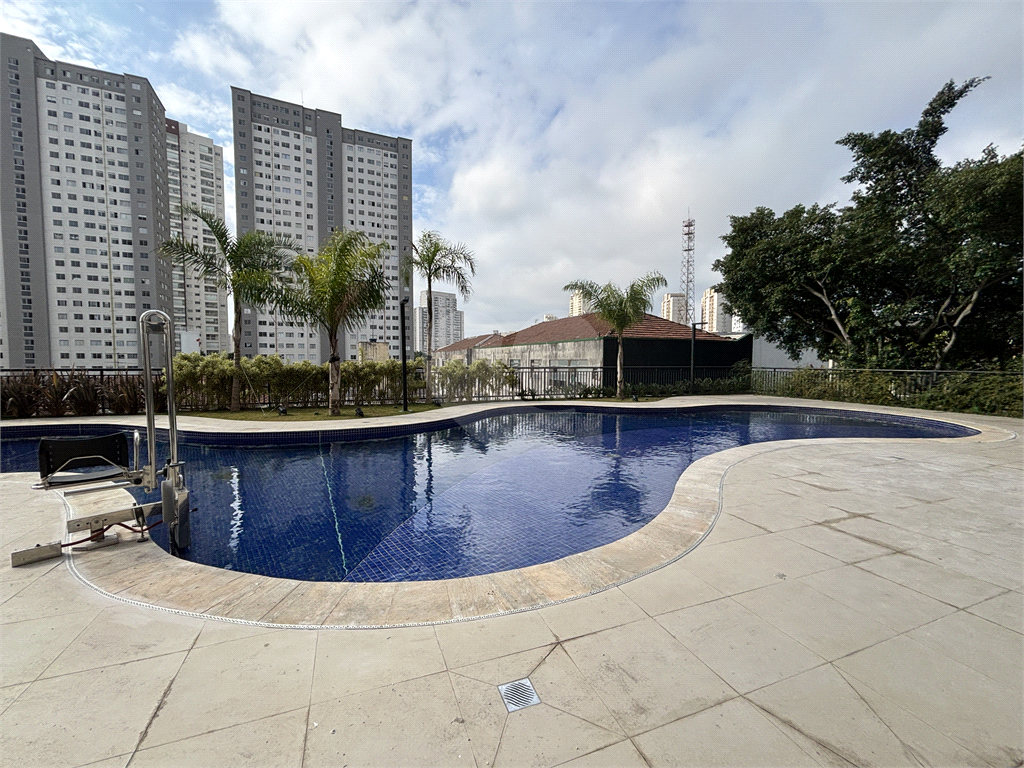 Apartamento na Barra Funda com 2 dormitórios 