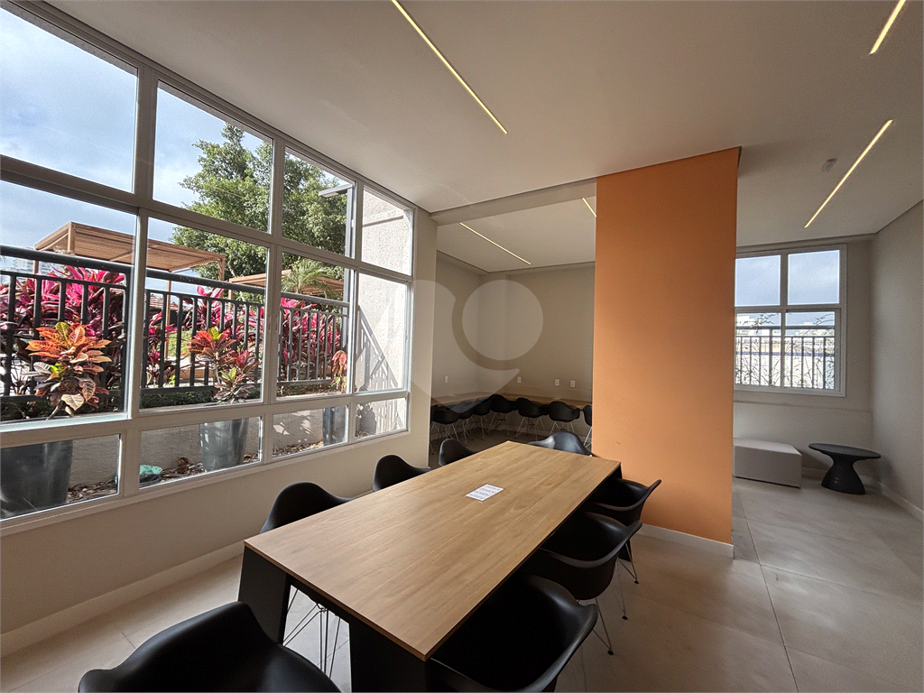 Apartamento na Barra Funda com 2 dormitórios 