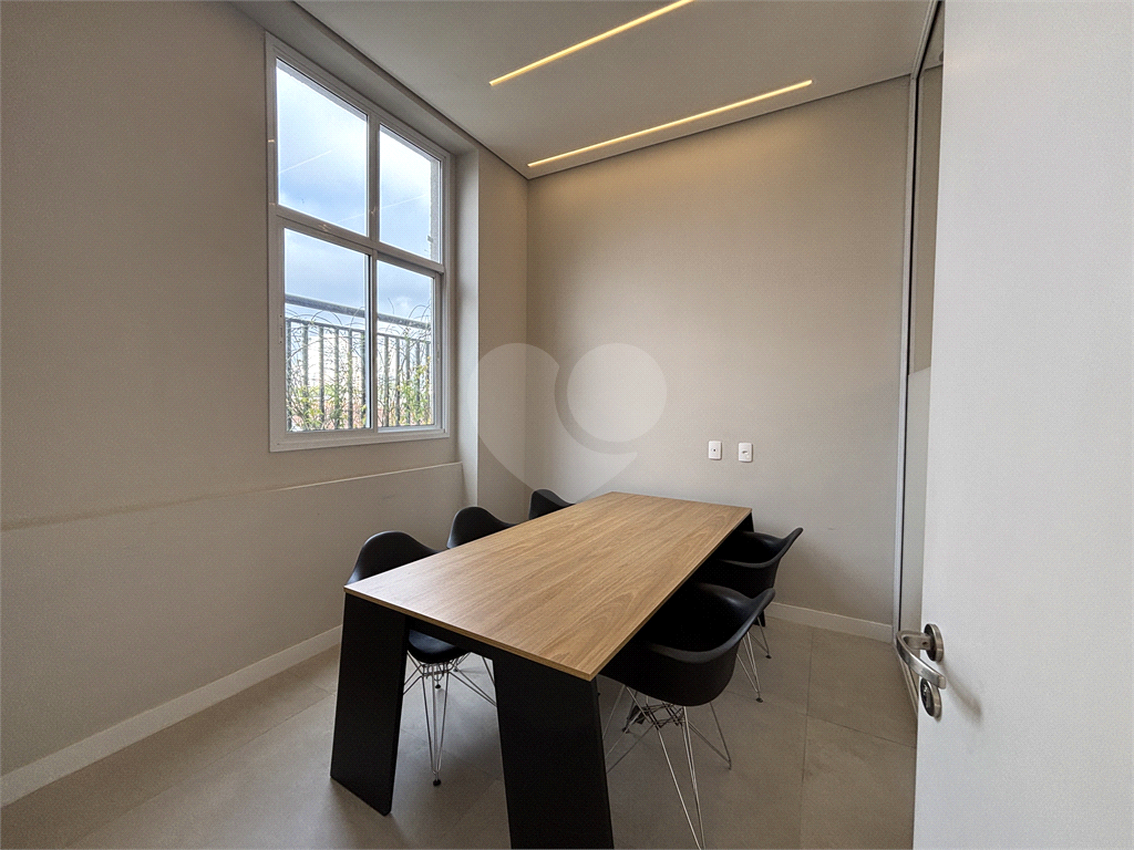 Apartamento na Barra Funda com 2 dormitórios 