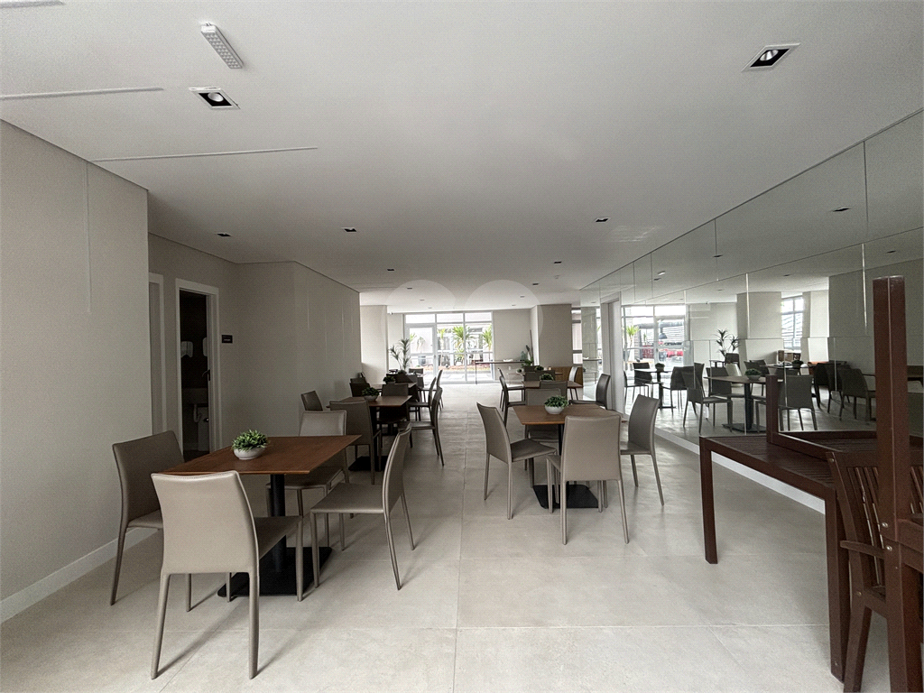 Apartamento na Barra Funda com 2 dormitórios 