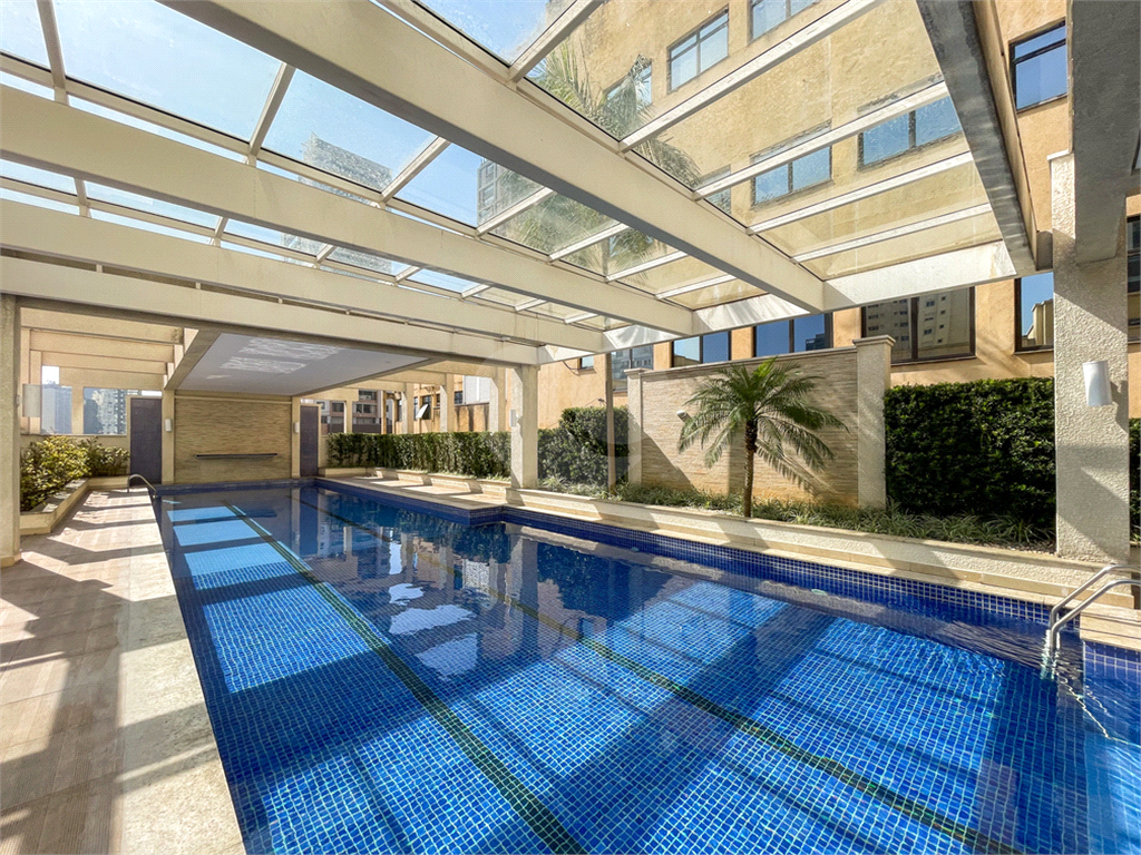 Imóvel de 190m² sala ampla de 3 ambientes integrada com varanda gourmet 3 suítes 4 vagas Perdizes