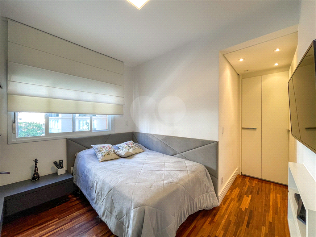 Imóvel de 190m² sala ampla de 3 ambientes integrada com varanda gourmet 3 suítes 4 vagas Perdizes