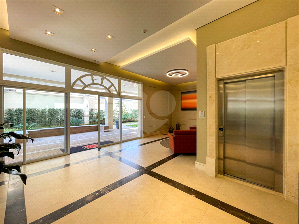 Imóvel de 190m² sala ampla de 3 ambientes integrada com varanda gourmet 3 suítes 4 vagas Perdizes