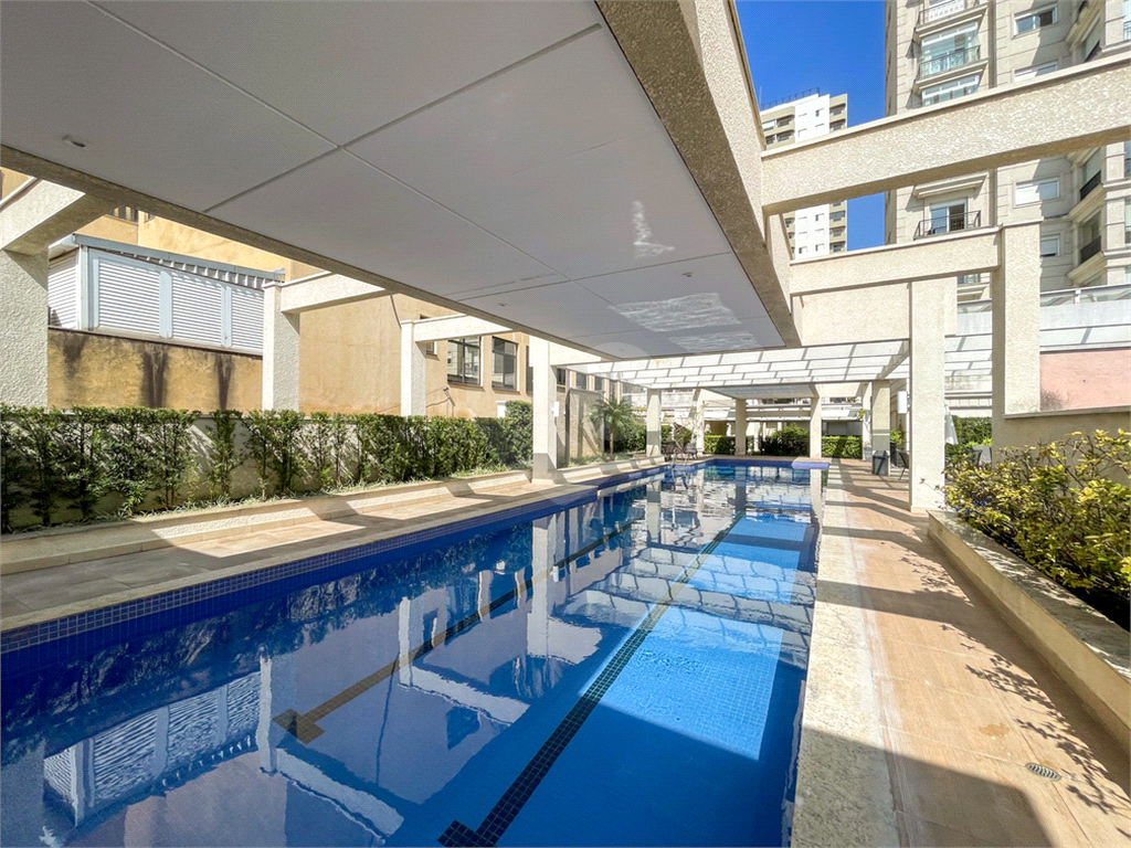 Imóvel de 190m² sala ampla de 3 ambientes integrada com varanda gourmet 3 suítes 4 vagas Perdizes