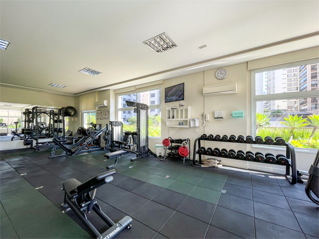 Imóvel de 190m² sala ampla de 3 ambientes integrada com varanda gourmet 3 suítes 4 vagas Perdizes