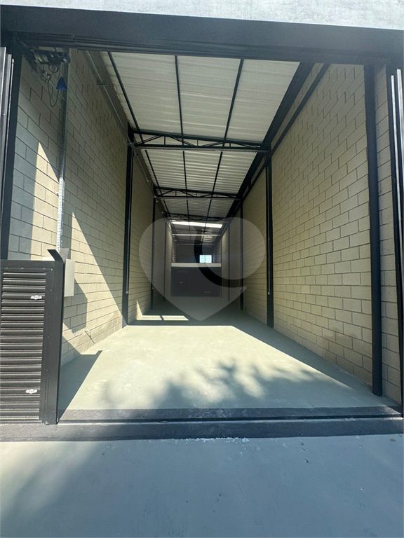 Galpão NOVO para Locação na Zona Norte – 250m² – Próximo à Fernão Dias