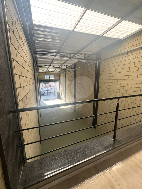 Galpão NOVO para Locação na Zona Norte – 250m² – Próximo à Fernão Dias