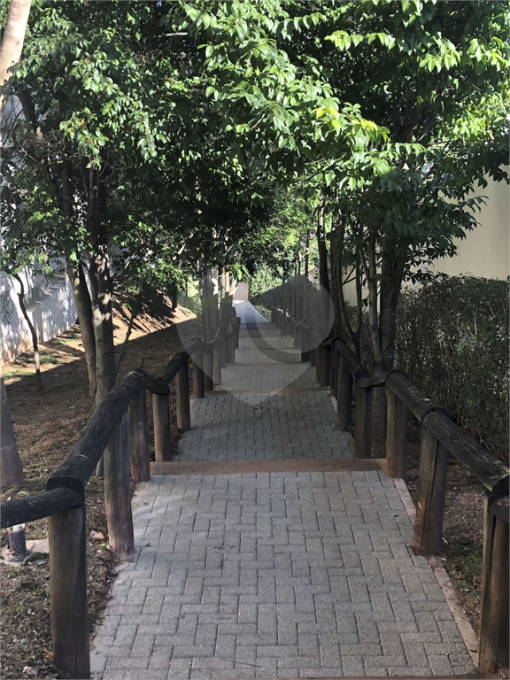 Apartamento - Vila Sônia - 3 Quartos / 2 Suítes - 2 Vagas - Venda / Compra - Raposo Tavares