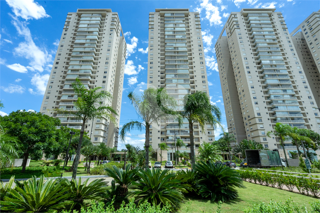 Apartamento - Vila Sônia - 3 Quartos / 2 Suítes - 2 Vagas - Venda / Compra - Raposo Tavares