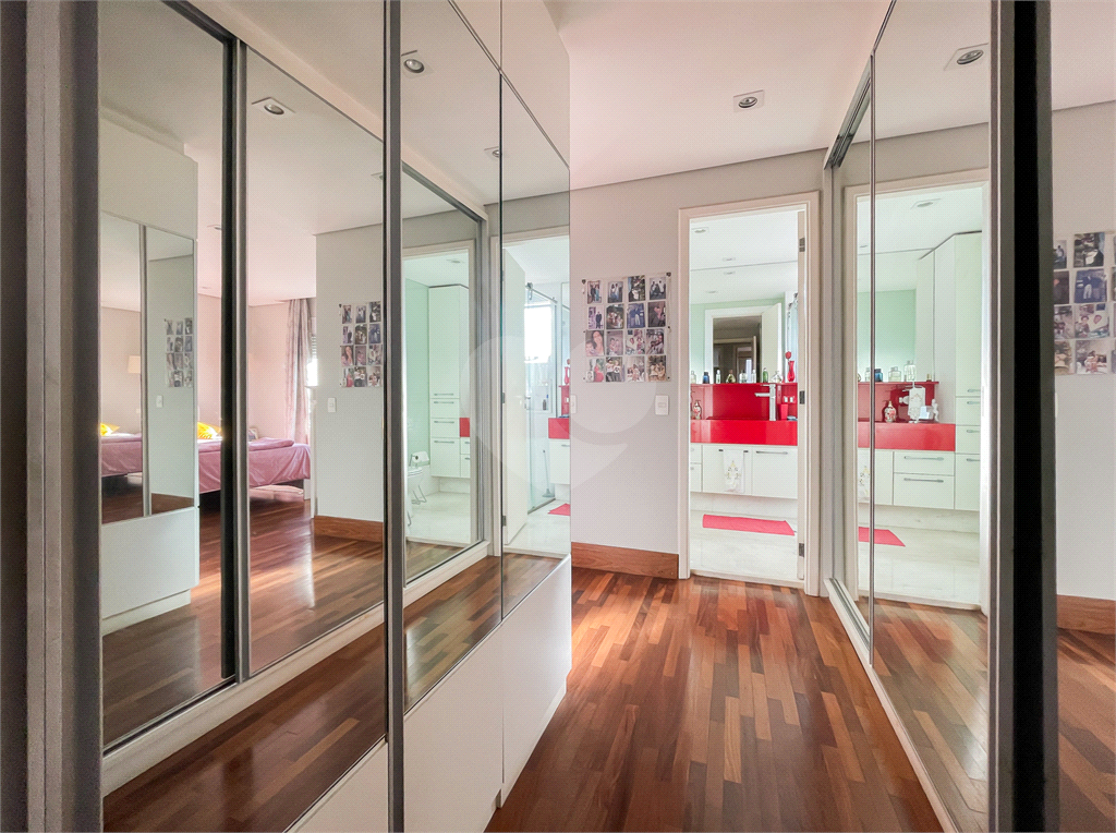 Apartamento - Vila Sônia - 3 Quartos / 2 Suítes - 2 Vagas - Venda / Compra - Raposo Tavares