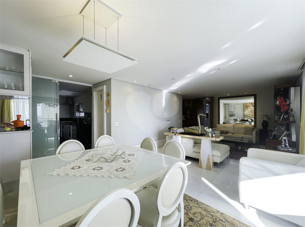 Apartamento - Vila Sônia - 3 Quartos / 2 Suítes - 2 Vagas - Venda / Compra - Raposo Tavares