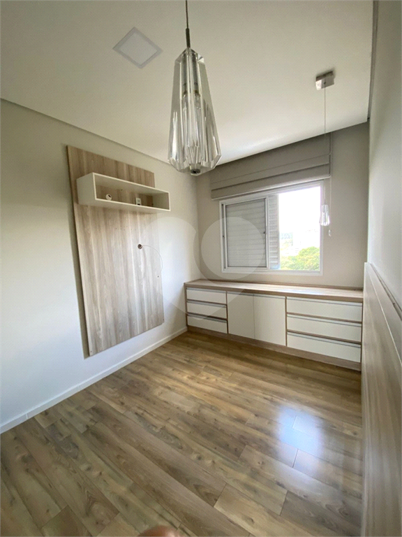 Apartamento para alugar com 2 quartos, 59m² - Foto 15