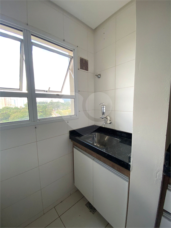 Apartamento para alugar com 2 quartos, 59m² - Foto 6