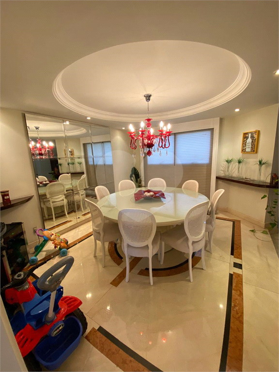 Apartamento a venda Rua Casa Forte - 3 suítes - 4 vagas - Água Fria