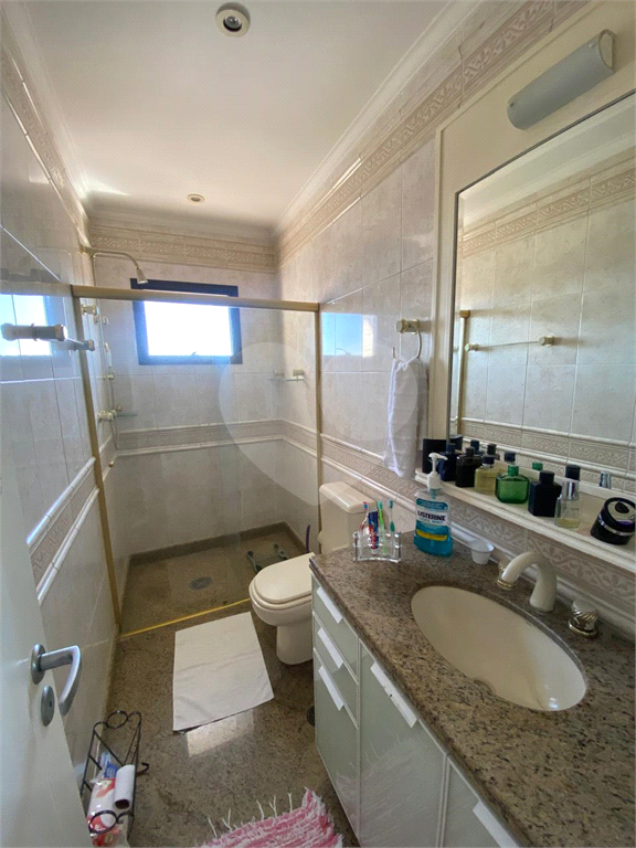 Apartamento a venda Rua Casa Forte - 3 suítes - 4 vagas - Água Fria