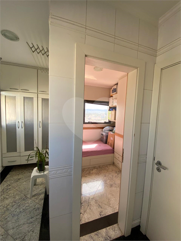 Apartamento a venda Rua Casa Forte - 3 suítes - 4 vagas - Água Fria