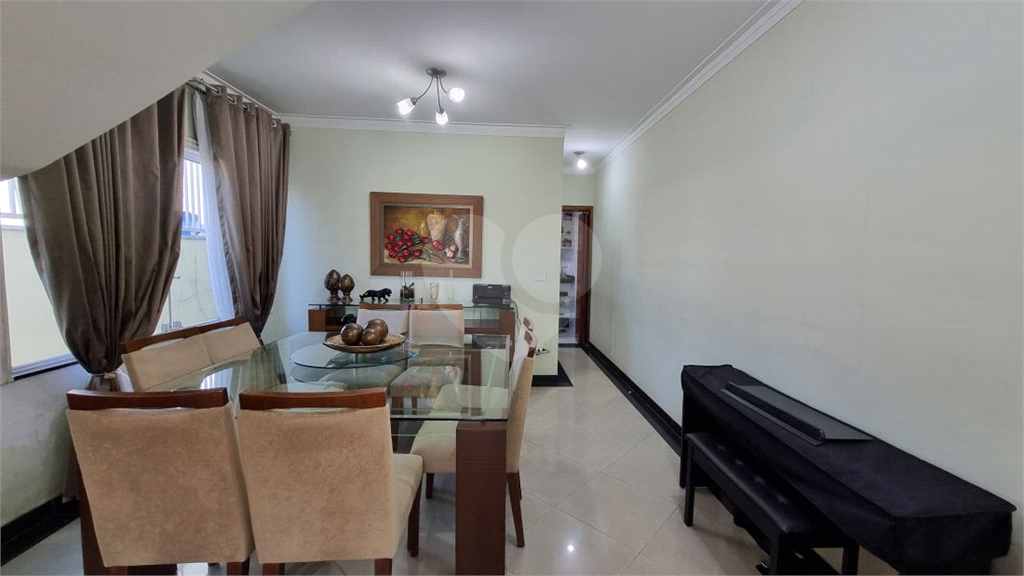 Sobrado à Venda | 166 m² | 3 suítes | 3 vagas no Tucuruvi!
