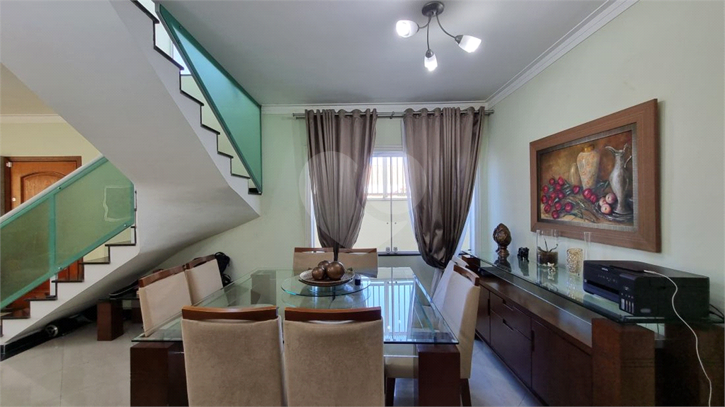 Sobrado à Venda | 166 m² | 3 suítes | 3 vagas no Tucuruvi!
