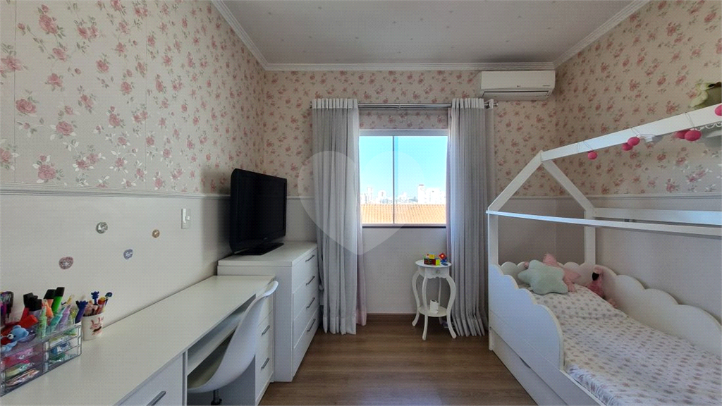Sobrado à Venda | 166 m² | 3 suítes | 3 vagas no Tucuruvi!
