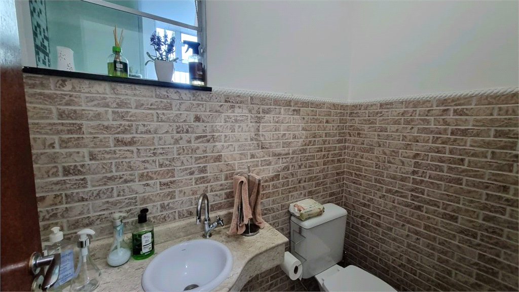 Sobrado à Venda | 166 m² | 3 suítes | 3 vagas no Tucuruvi!
