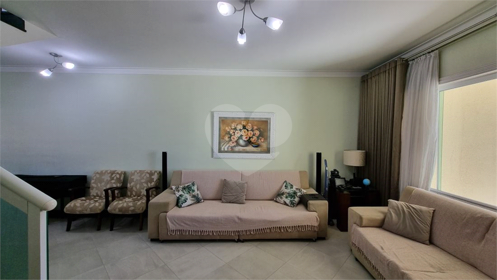 Sobrado à Venda | 166 m² | 3 suítes | 3 vagas no Tucuruvi!
