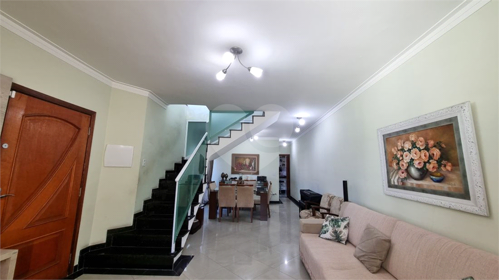 Sobrado à Venda | 166 m² | 3 suítes | 3 vagas no Tucuruvi!
