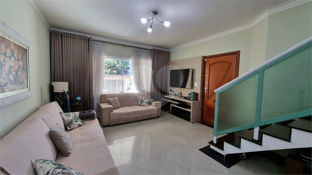 Sobrado à Venda | 166 m² | 3 suítes | 3 vagas no Tucuruvi!
