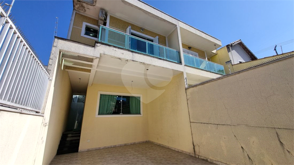 Sobrado à Venda | 166 m² | 3 suítes | 3 vagas no Tucuruvi!
