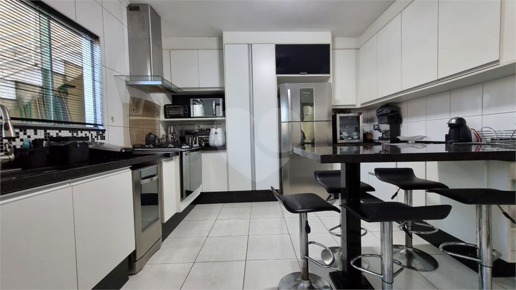 Sobrado à Venda | 166 m² | 3 suítes | 3 vagas no Tucuruvi!
