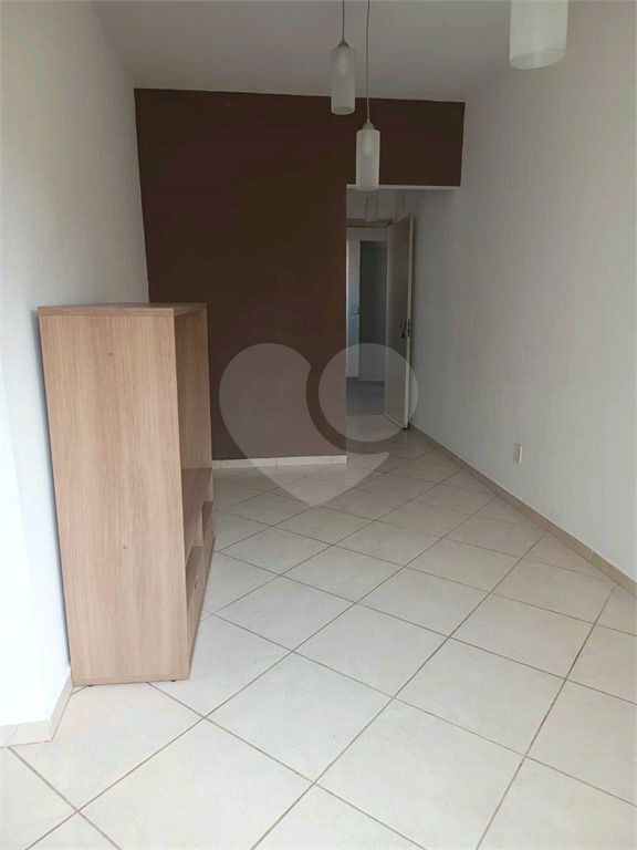 Apartamento à venda com 2 quartos, 50m² - Foto 20