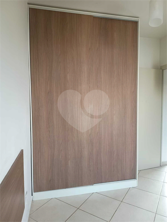 Apartamento à venda com 2 quartos, 50m² - Foto 17