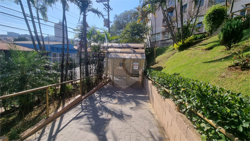 APARTAMENTO em PENHA