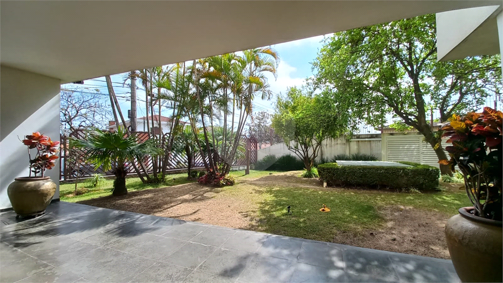 APARTAMENTO em TREMEMBÉ