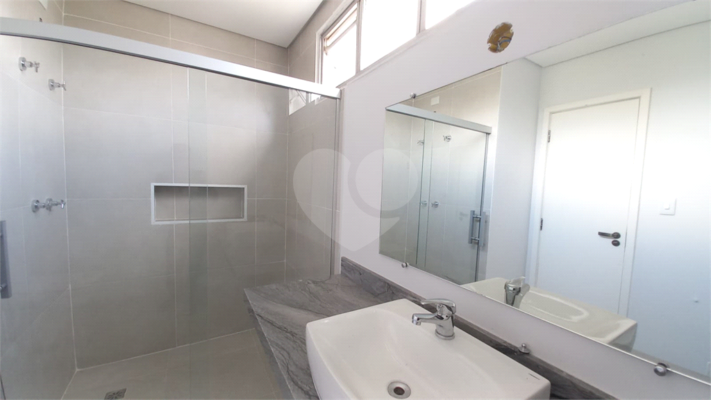 APARTAMENTO em TREMEMBÉ