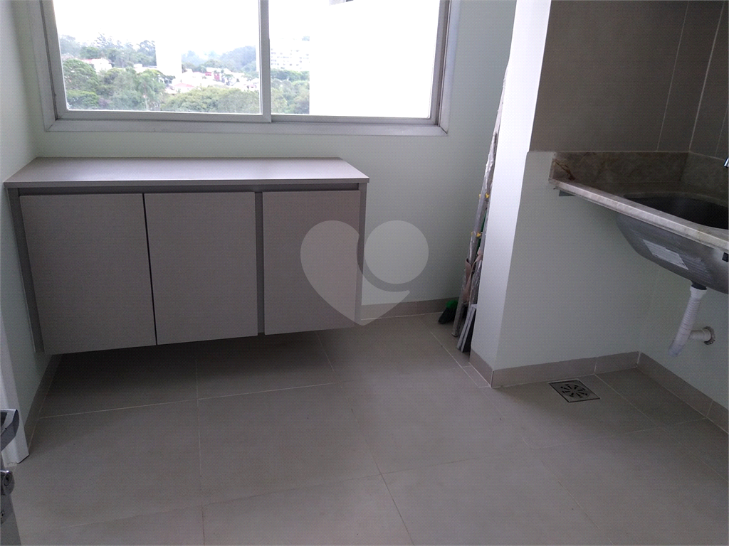 APARTAMENTO em TREMEMBÉ