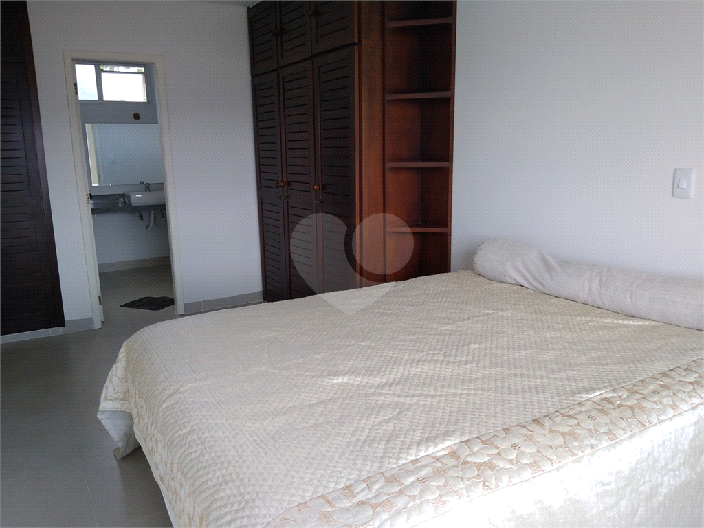 APARTAMENTO em TREMEMBÉ