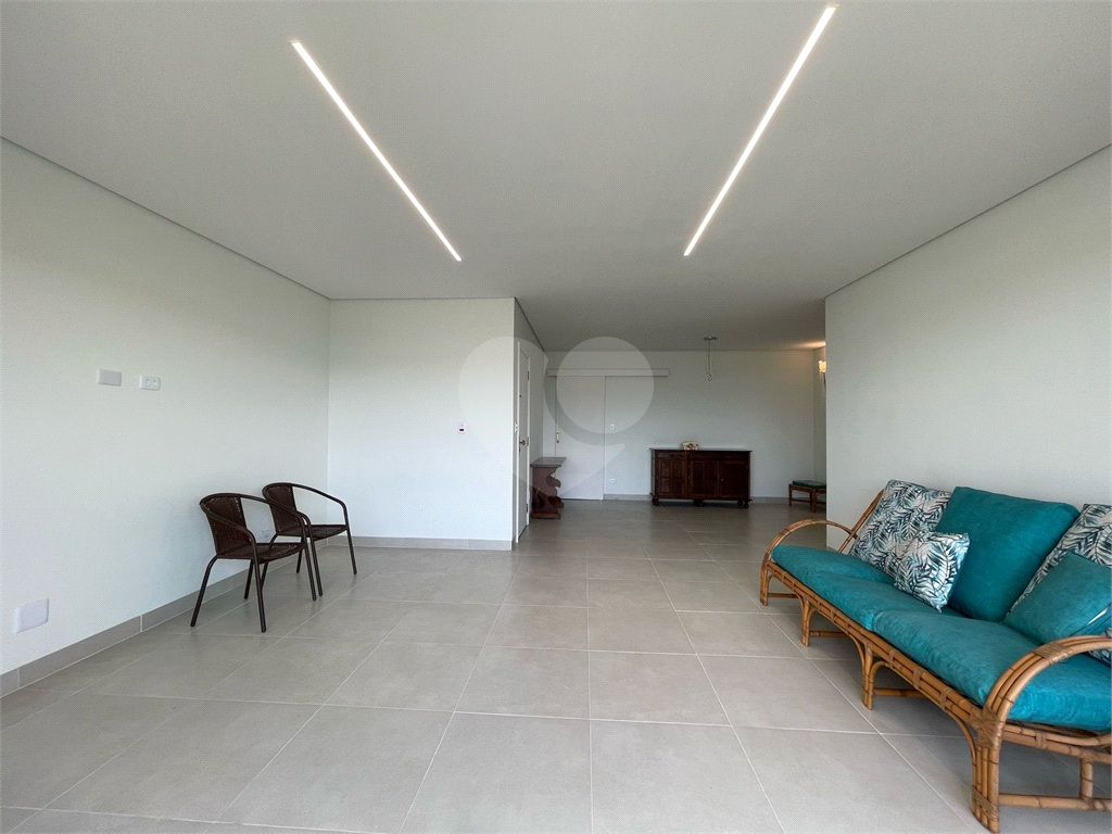 APARTAMENTO em TREMEMBÉ