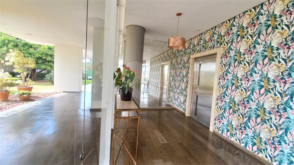 APARTAMENTO em TREMEMBÉ