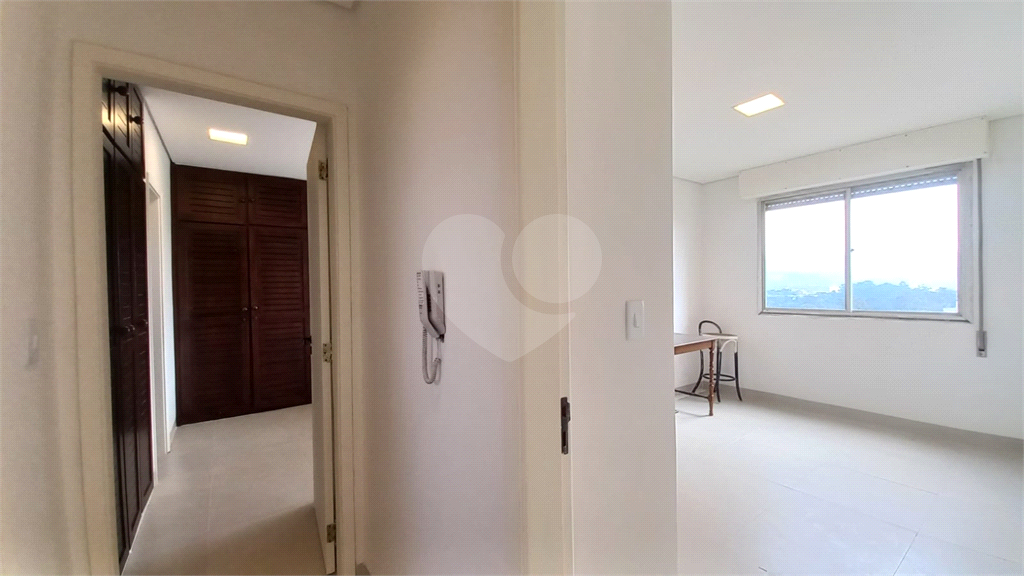 APARTAMENTO em TREMEMBÉ