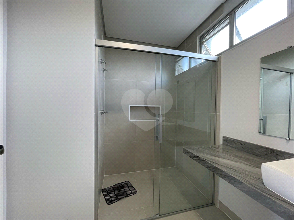 APARTAMENTO em TREMEMBÉ