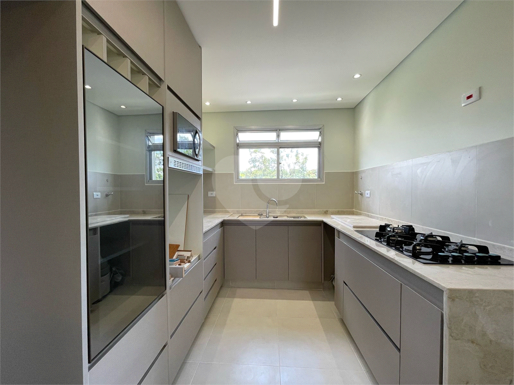 APARTAMENTO em TREMEMBÉ